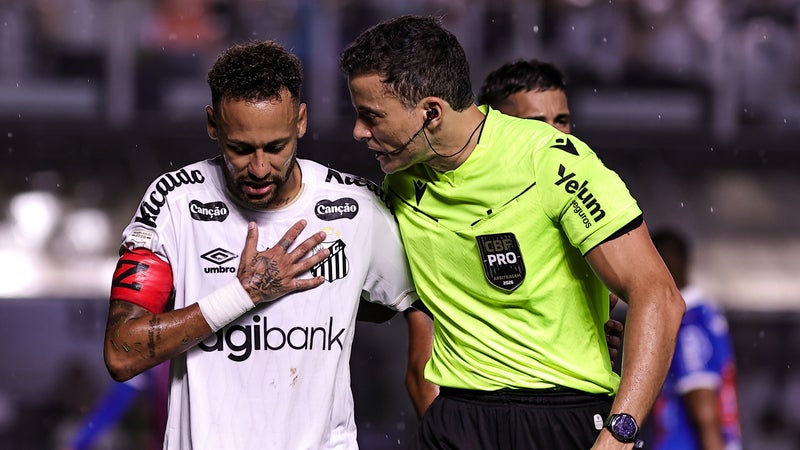 Neymar exclu pour un improbable carton rouge contre Bahia